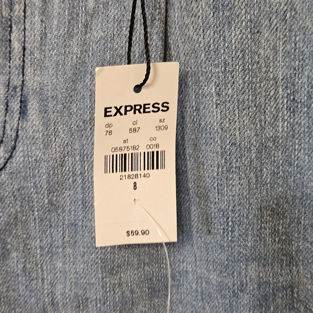 NWT Express Women's Blue Shortie Super High Rise Denim Shorts Size 8 - Picture 2 of 8